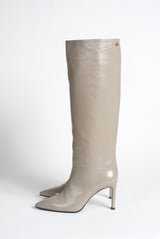 Bottes en cuir d'agneau verni gris