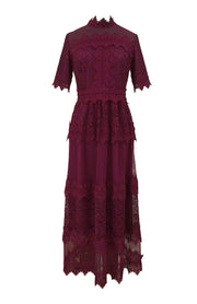 Robe dentelle semi tansparente bordeaux