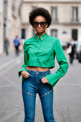 Jeans avec ourlet fendus et œillets