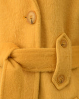 Manteau jaune en laine